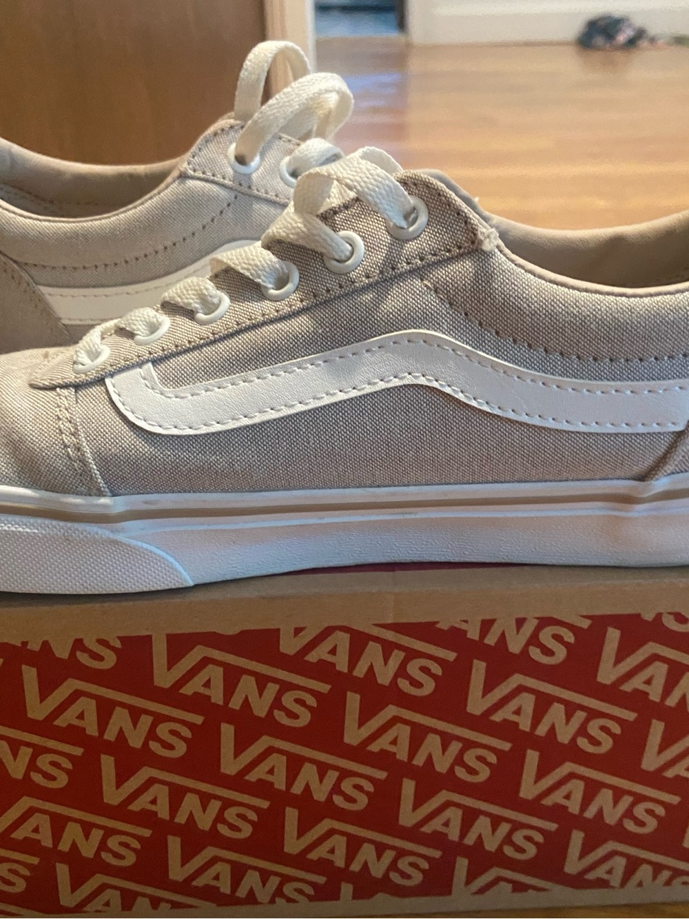 Women’s Vans Canvas Sneakers in Beige